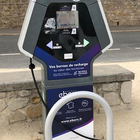 Une Odeur De Tilleul Montbrison Εξωτερικό φωτογραφία